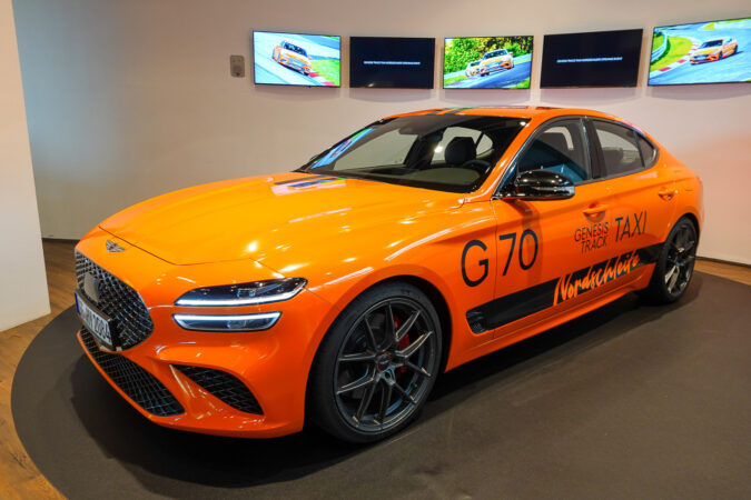 Genesis Track Taxi Nordschleife Experience