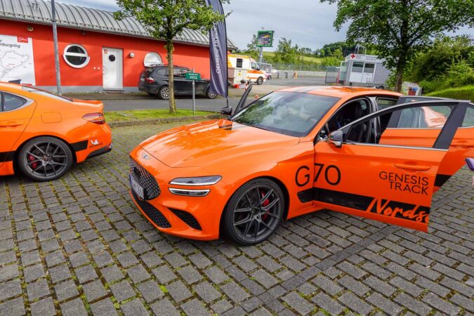 Genesis Track Taxi Nordschleife Experience