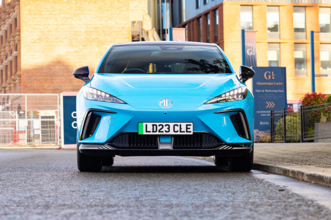 MG4 EV XPOWER