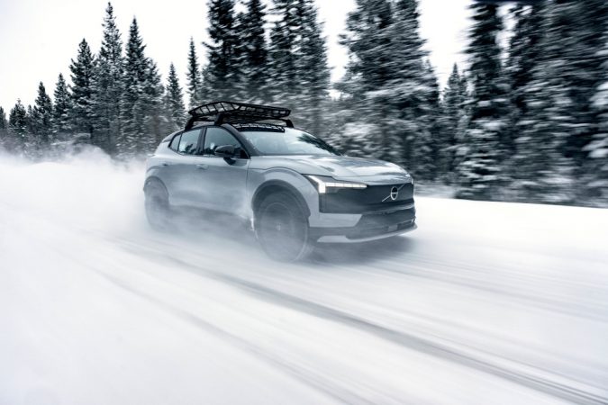 Volvo EX30 Cross Country