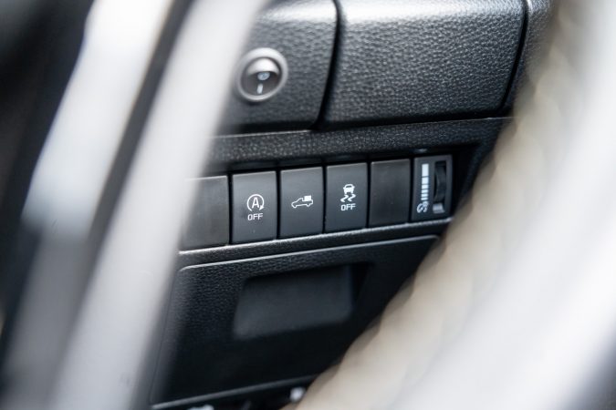 Isuzu D-Max V-Cross Review