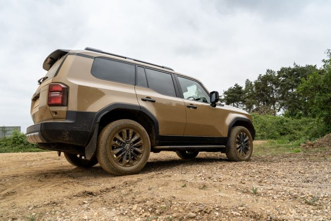 Off Road Testing: Land Cruiser Invincible 2.8
