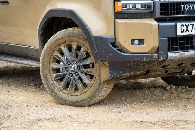 Off Road Testing: Land Cruiser Invincible 2.8