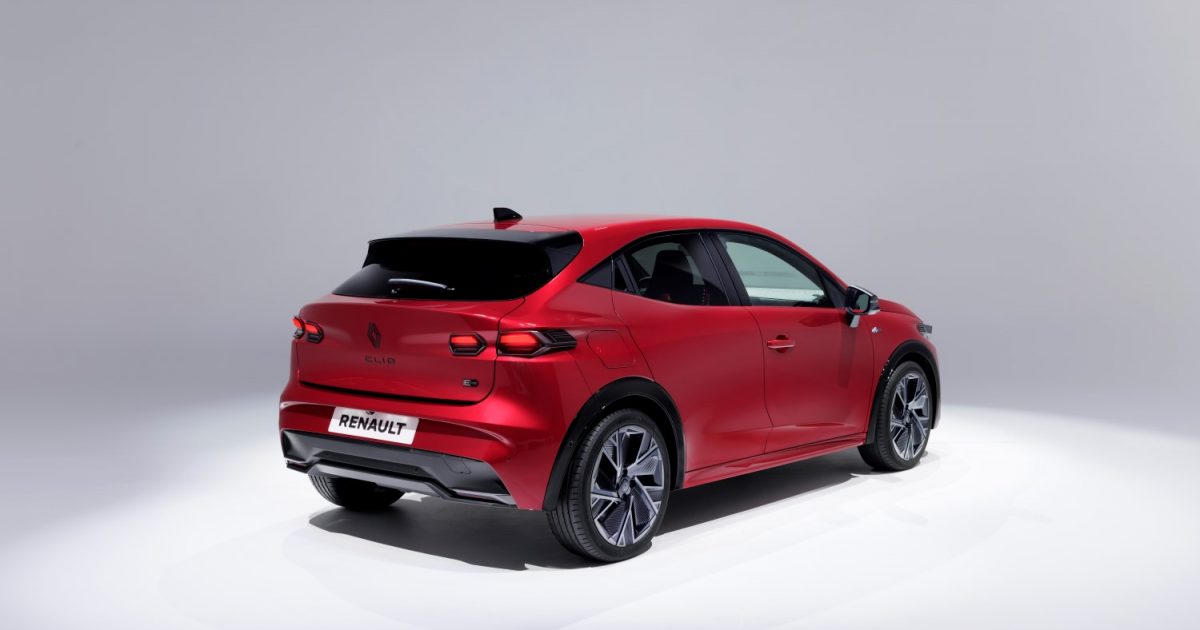 The All-New 6th-Gen Renault Clio Is Bigger, Techier, & Luxurious